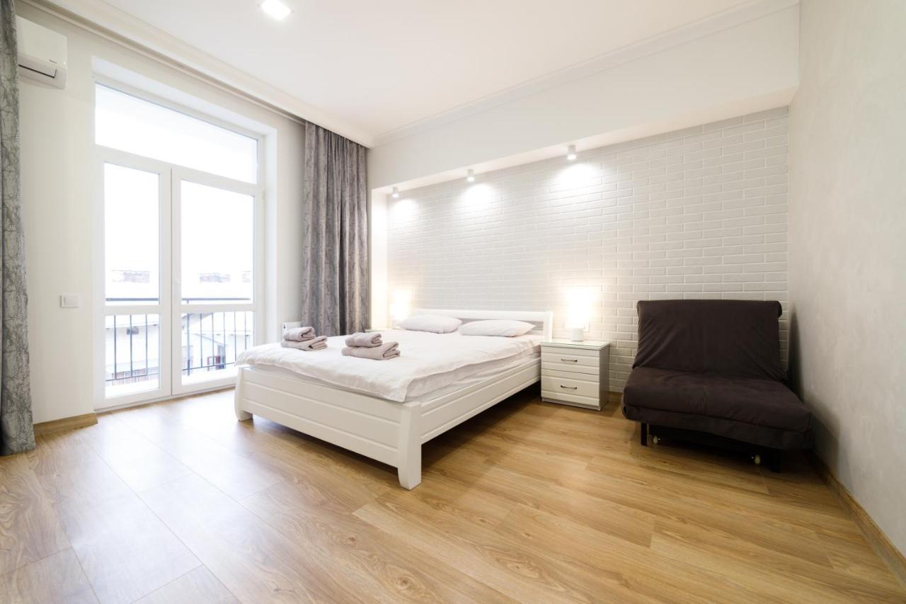 Lux Apartments Lvov Exteriér fotografie